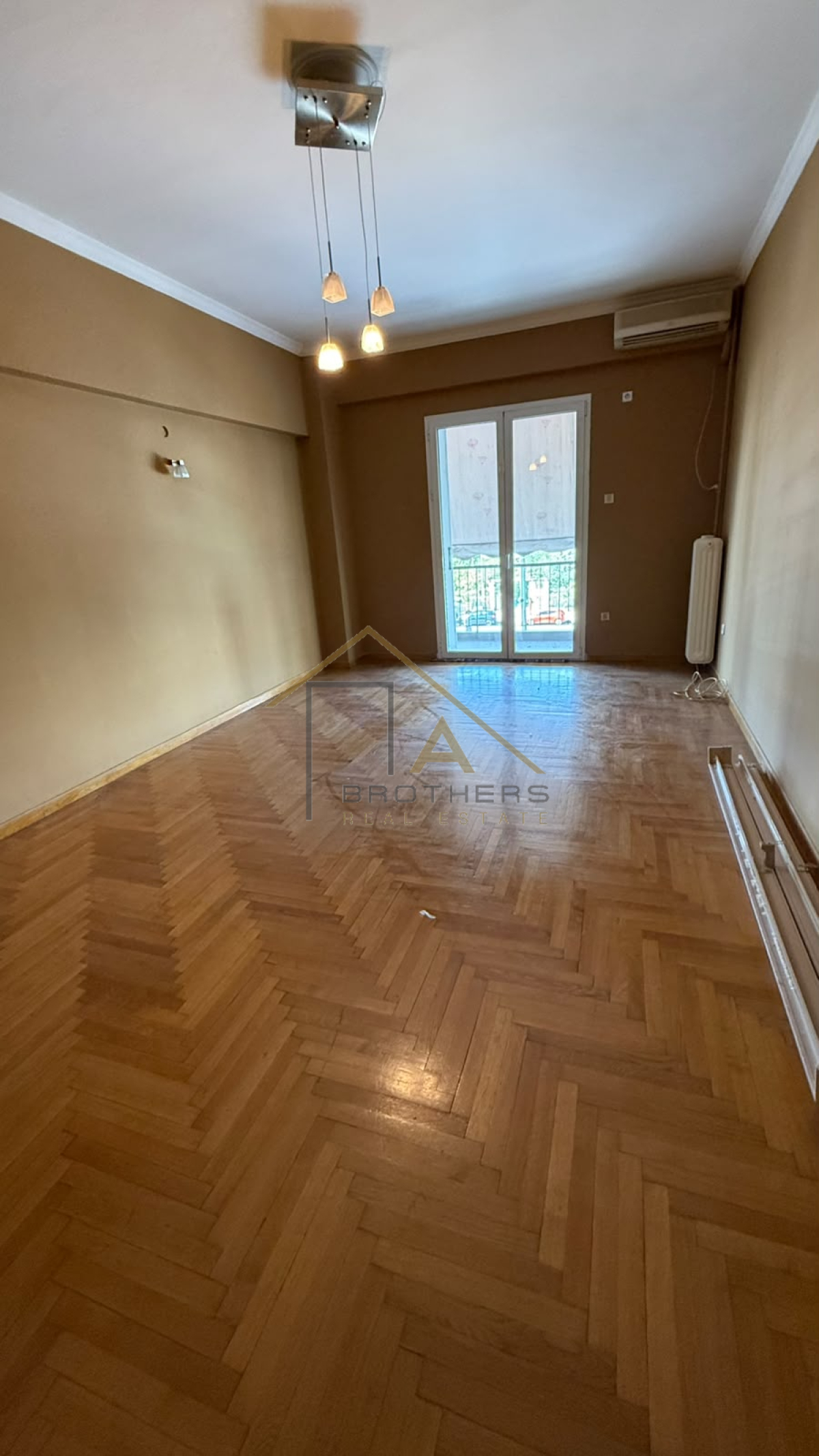 property-img